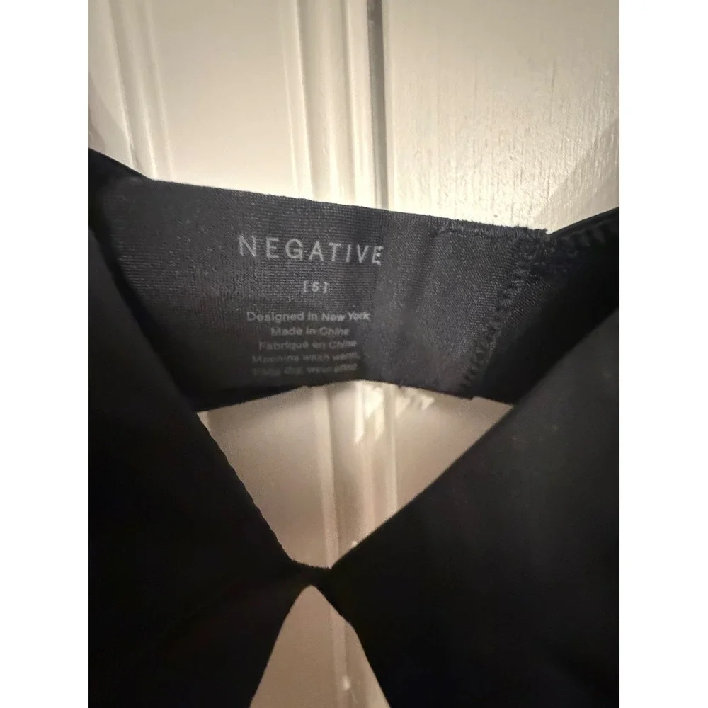 Negative Underwear Glace Triangle Bra Black Size 5 NK-107-01M-5 NWT